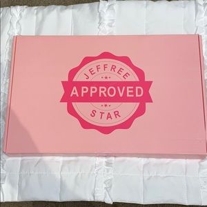 Jeffree Star iridescent Pink Mystery Box Mirror